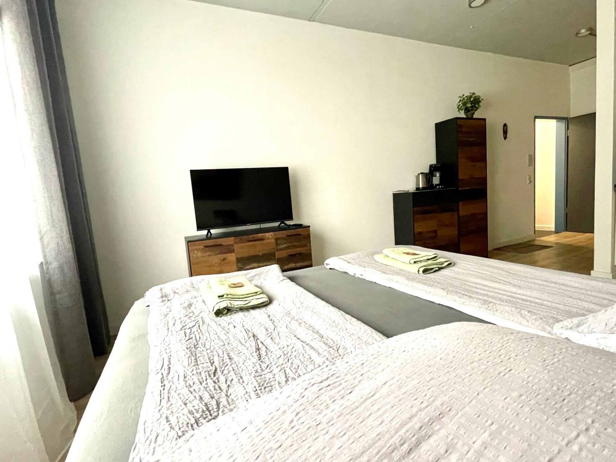 Wunderschoenenes Apartament Am Schloessle Zentrum Goldstadt Pforzheim Eksteriør billede